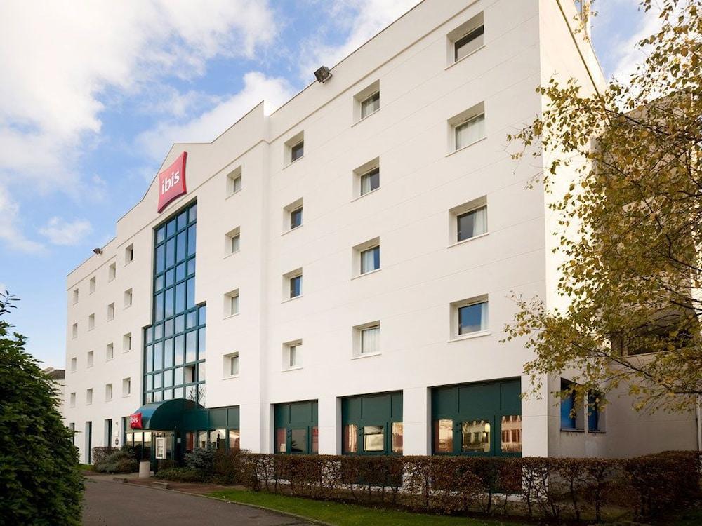 Hotel Ibis Paris Le Bourget La Courneuve Exterior foto