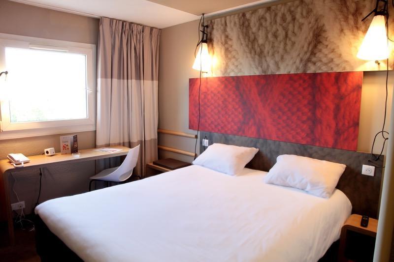 Hotel Ibis Paris Le Bourget La Courneuve Exterior foto